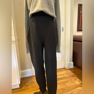 Elevated sweat pants by The Group by Babaton size M